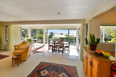Photo of property in 103 Ridge Road, Howick, Auckland, 2014