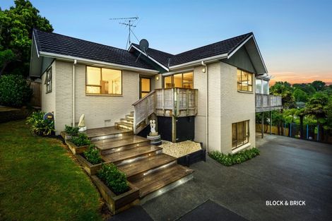Photo of property in 124 Weatherly Road, Torbay, Auckland, 0630