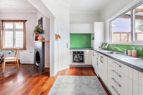 Photo of property in 163 Georges Drive, Napier South, Napier, 4110