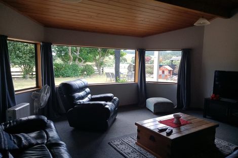 Photo of property in 80 Pataua Road North, Whareora, Whangarei, 0175