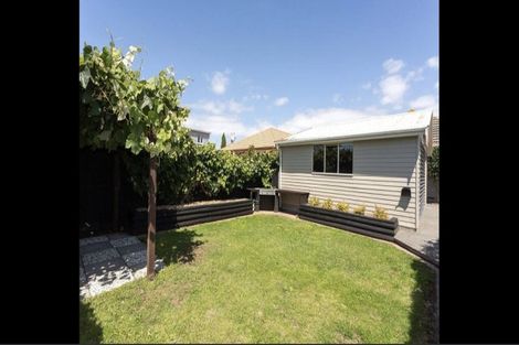 Photo of property in 11 Estuary Road, New Brighton, Christchurch, 8061