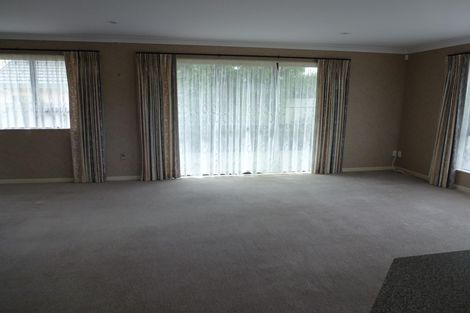 Photo of property in 129 Ruapehu Drive, Fitzherbert, Palmerston North, 4410