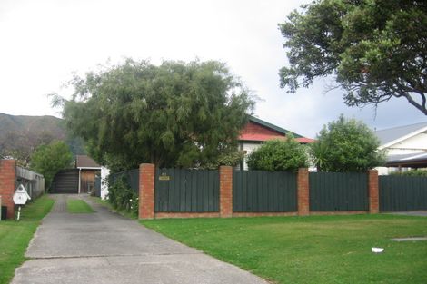 Photo of property in 48 Cambridge Terrace, Waiwhetu, Lower Hutt, 5010