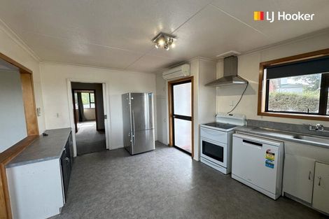 Photo of property in 6 Stephen Street, Halfway Bush, Dunedin, 9010