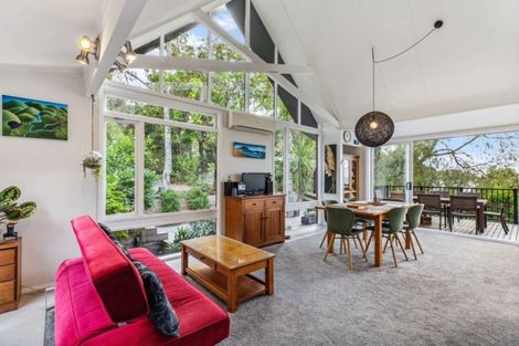 Photo of property in 91 Wood Bay Road, Titirangi, Auckland, 0604