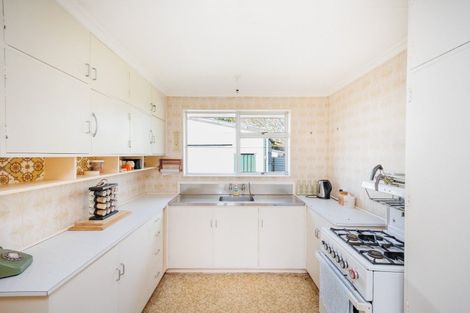 Photo of property in 4 Waihi Place, Westbrook, Palmerston North, 4412