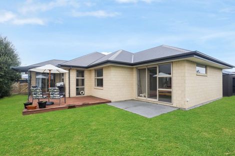 Photo of property in 13 Brockelbank Drive, Kaiapoi, 7630