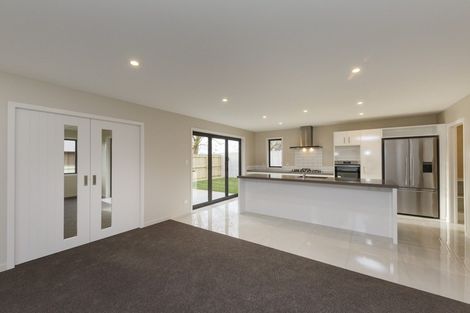 Photo of property in 13 Grand Oaks Drive, Awapuni, Palmerston North, 4412