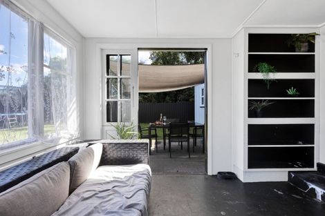 Photo of property in 59 Camberwell Road, Hawera, 4610