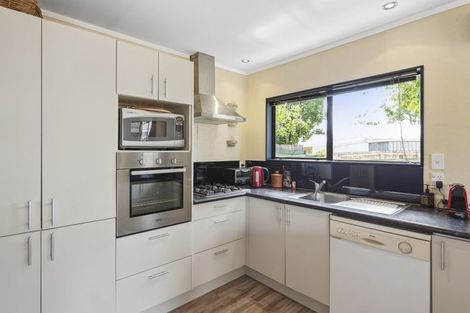 Photo of property in 9b Rodney Grove, Paraparaumu, 5032