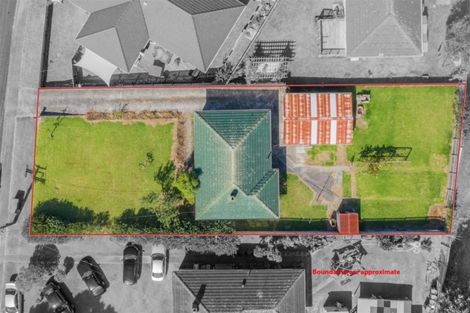 Photo of property in 72 Kelman Road, Kelston, Auckland, 0602