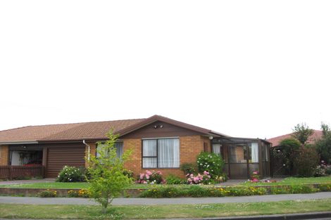 Photo of property in 2/49 Cowes Street, Avondale, Christchurch, 8061