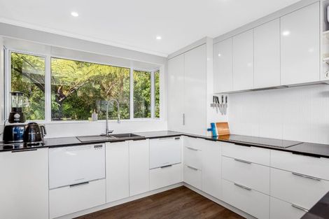 Photo of property in 6 Iona Place, Papakowhai, Porirua, 5024