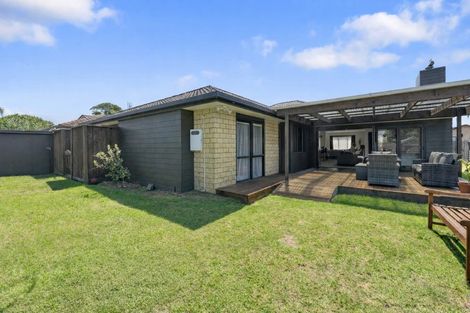Photo of property in 2 Shaun Close, Papamoa Beach, Papamoa, 3118