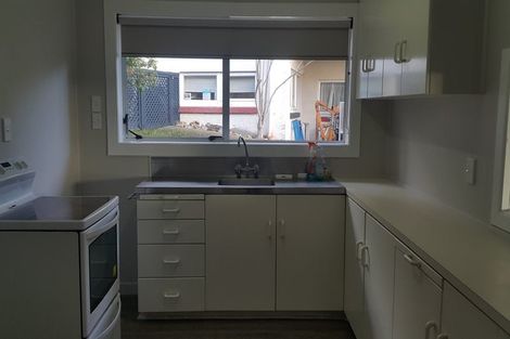 Photo of property in 1/15 Kayeleen Place, Cockle Bay, Auckland, 2014