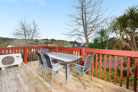 Photo of property in 2 Lysaght Place, Welcome Bay, Tauranga, 3112