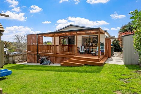 Photo of property in 30b Gledstane Road, Stanmore Bay, Whangaparaoa, 0932