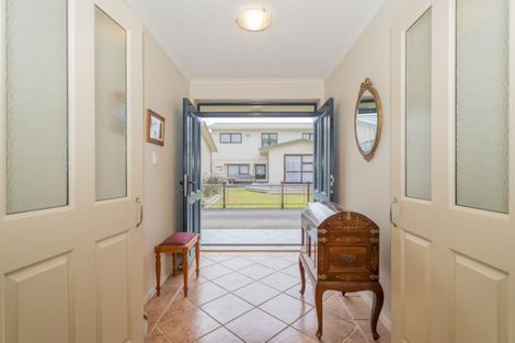 Photo of property in 2 Parkland Place, Whitianga, 3510