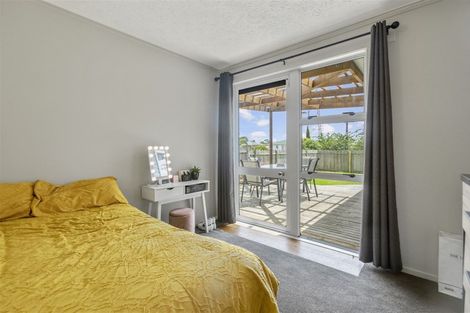 Photo of property in 42 Tiraumea Drive, Pakuranga, Auckland, 2010