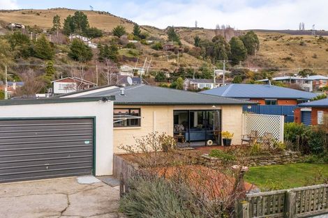 Photo of property in 18 Paisley Place, Roxburgh, 9500