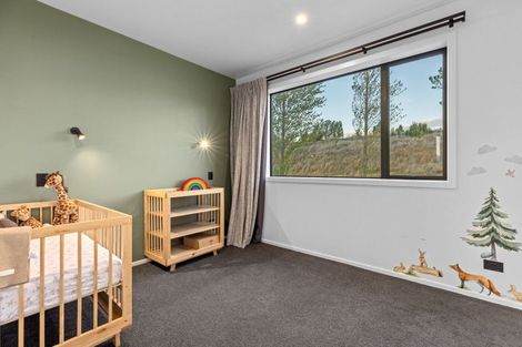 Photo of property in 87 Black Peak Road, Wanaka, 9382