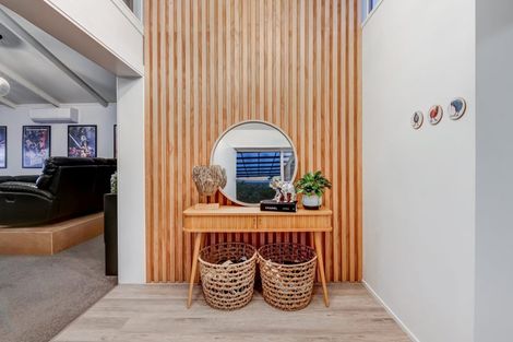 Photo of property in 18 Glengarry Avenue, Manly, Whangaparaoa, 0930