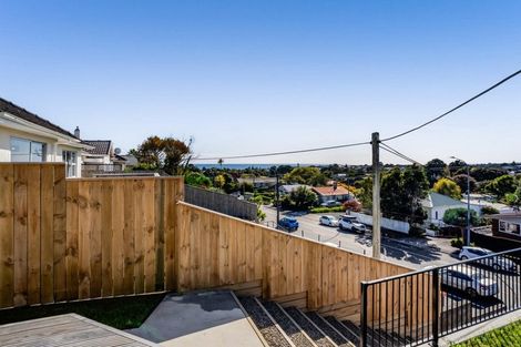 Photo of property in 92 Mangorei Road, Strandon, New Plymouth, 4312