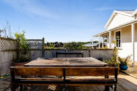 Photo of property in 2 Broadway, Waitara, 4320