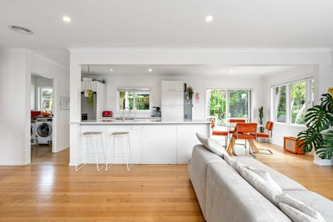 Photo of property in 407a Main Road, Huapai, Kumeu, 0810