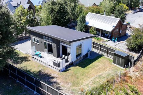 Photo of property in 21 Aorangi Crescent, Lake Tekapo, 7999