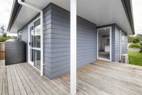 Photo of property in 2 Lilac Street, Melville, Hamilton, 3206