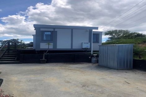 Photo of property in 25 Whangaparaoa Road, Red Beach, 0932