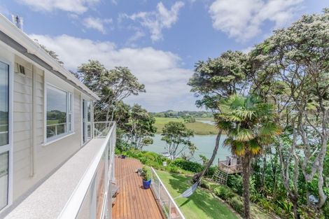 Photo of property in 24 Poplar Road, Stanmore Bay, Whangaparaoa, 0932