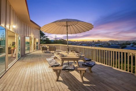 Photo of property in 7 Trillick Place, Tuakau, 2121