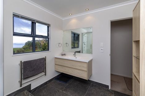 Photo of property in 3 Esplanade Road, Tahawai, Katikati, 3170