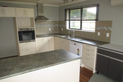 Photo of property in 96 Rototuna Road, Rototuna, Hamilton, 3210