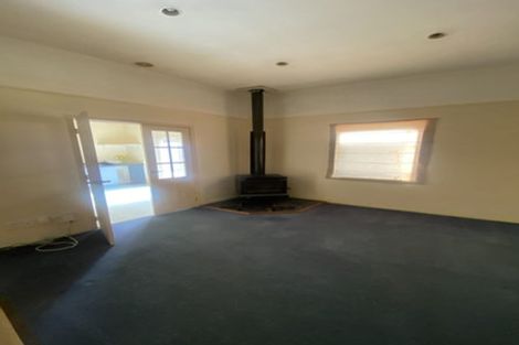 Photo of property in 16 Botanical Road, Takaro, Palmerston North, 4412