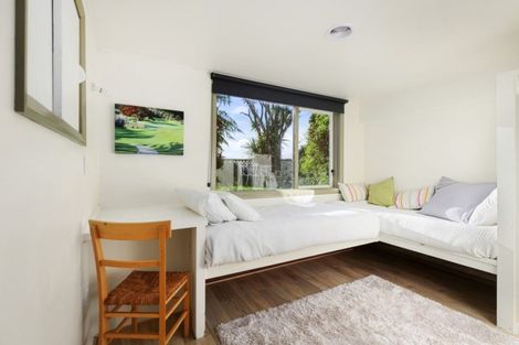 Photo of property in 8 Beere Haven Steps, Seatoun, Wellington, 6022