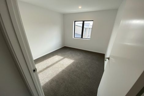 Photo of property in 8 Desalt Drive, Hobsonville, Auckland, 0616