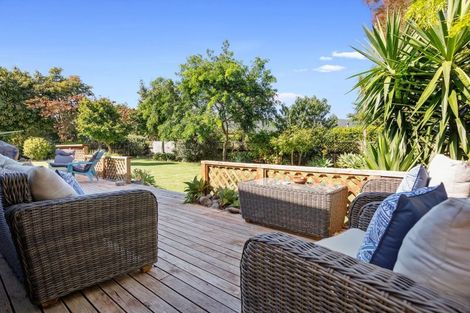 Photo of property in 33 Donnelly Street, Oakura, 4314