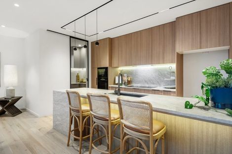 Photo of property in 8a Serrata Place, Browns Bay, Auckland, 0630