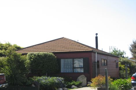 Photo of property in 12 Jenkins Avenue, Redwood, Christchurch, 8051