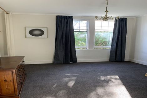 Photo of property in 25 Sutherland Crescent, Melrose, Wellington, 6023