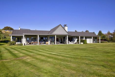 Photo of property in 251 Beacon Point Road, Wanaka, 9305
