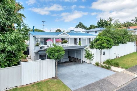 Photo of property in 1/6 Tyne Road, Forrest Hill, Auckland, 0620