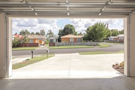 Photo of property in 14 Harlock Place, Huntly, 3700