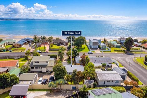 Photo of property in 100 Torkar Road, Clarks Beach, 2122