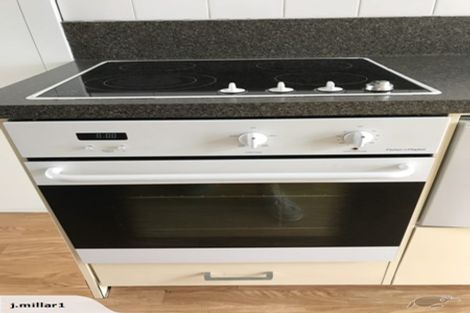 Photo of property in 2/22 Holly Road, St Albans, Christchurch, 8014