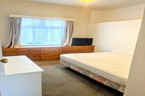 Photo of property in 2 Springfield Terrace, Kelburn, Wellington, 6012