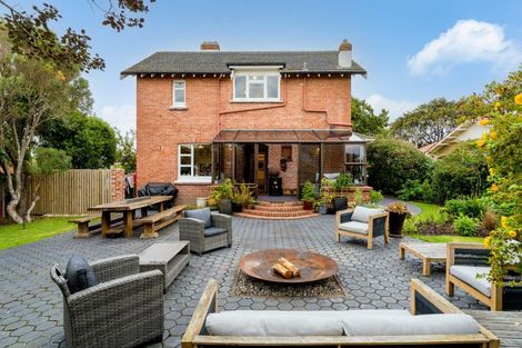 Photo of property in 11 Ings Avenue, Saint Clair, Dunedin, 9012